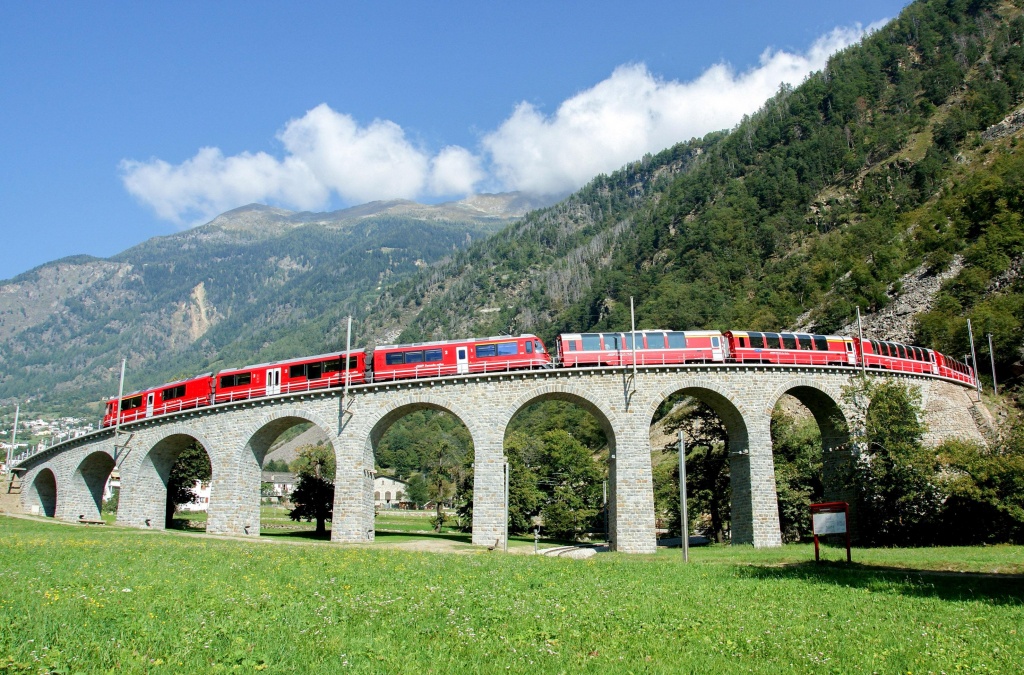 Die Gefahrlichsten Bahnstrecken Der Welt Der Bernina Express Nordmedia