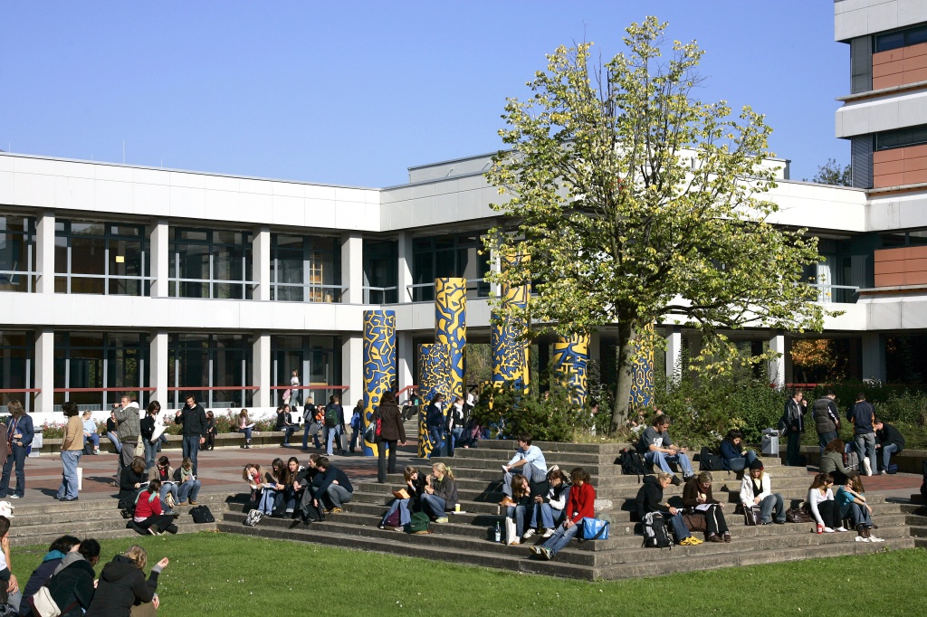 Uni academy. University of Hildesheim. University Academy 92. Dual Universities. Dual Universities لثقئشدغ.